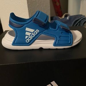 NWT toddler size 7 adidas slides
